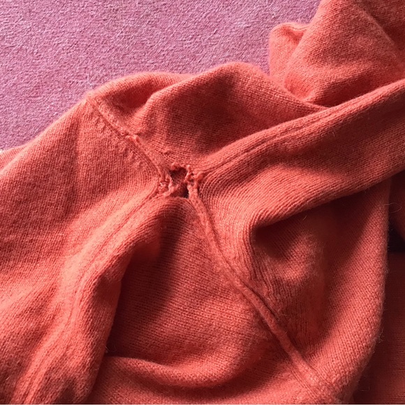 Vintage Disney by Jackie Brander Mickey Mouse 100% Cashmere Sweater - Picture 11 of 11